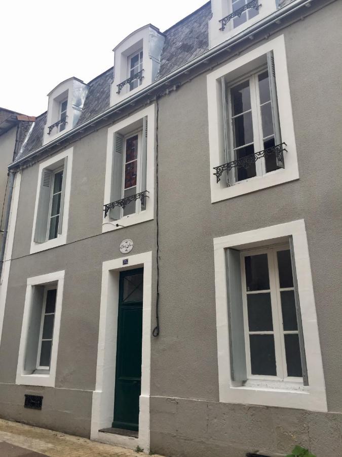 Chezlola Bed and Breakfast Civray  Exteriör bild